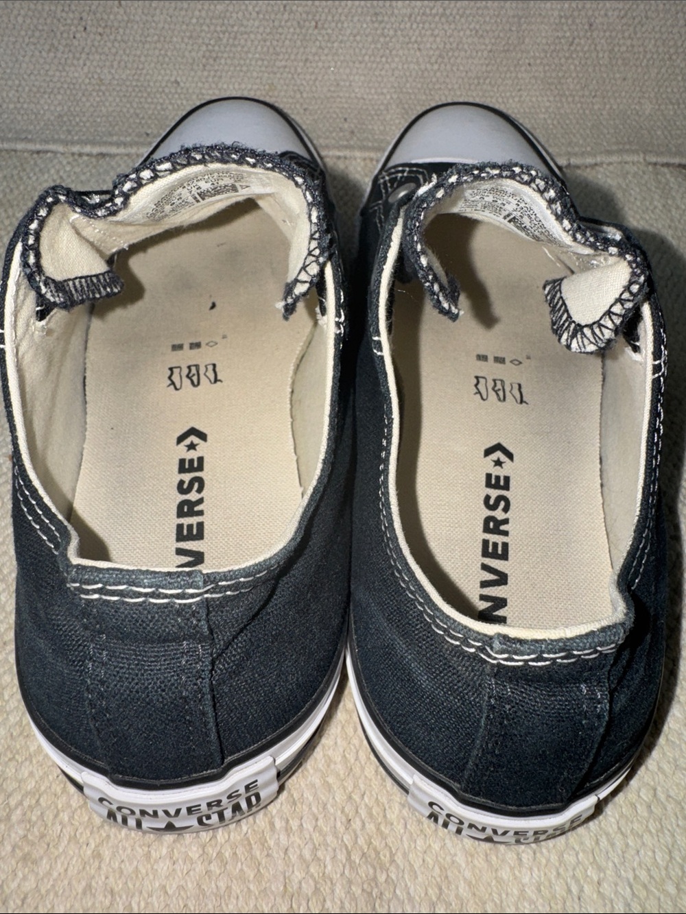 Converse men’s 7 1/2 - wm’s 9.5 - eur 41 Black Low Top Slip-On Canvas Sneakers - Picture 4 of 13